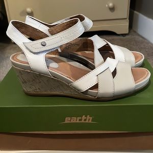 Earth Off White Multi Soft Leather Wedge Sandle